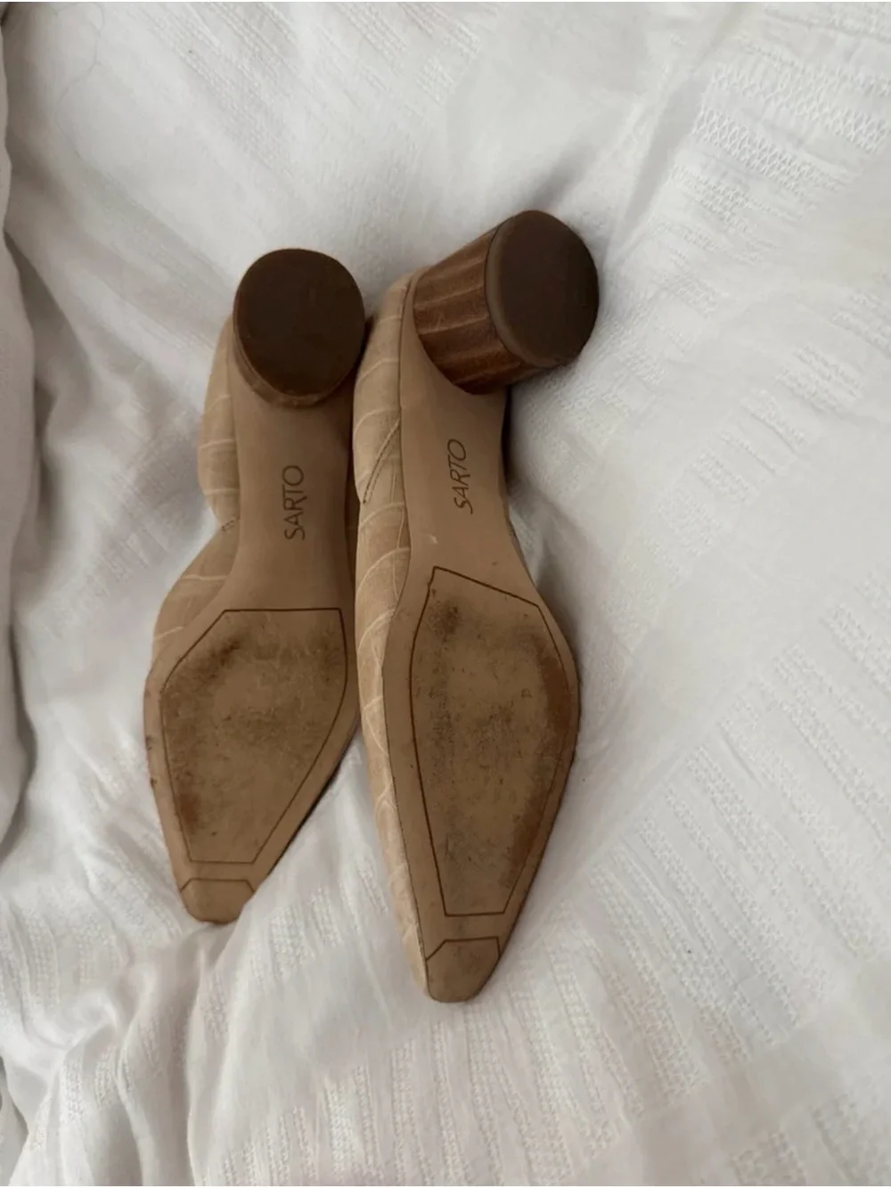 SARTO Beige Croc-Embossed Block Heels 8.5